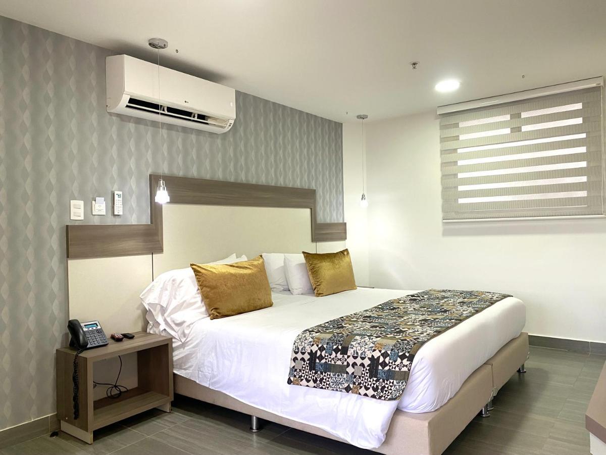 Seven Inn Hotel Medellin Ngoại thất bức ảnh