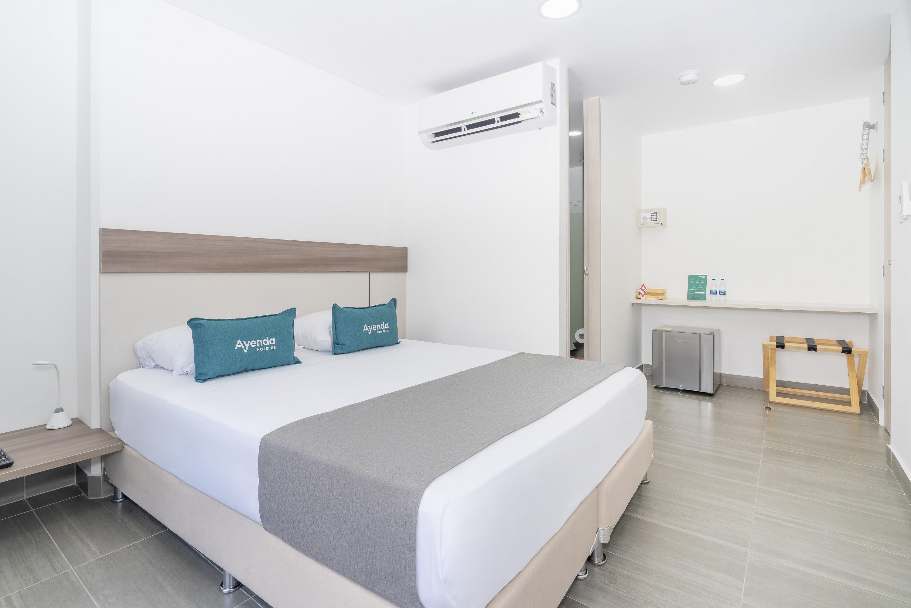 Seven Inn Hotel Medellin Ngoại thất bức ảnh